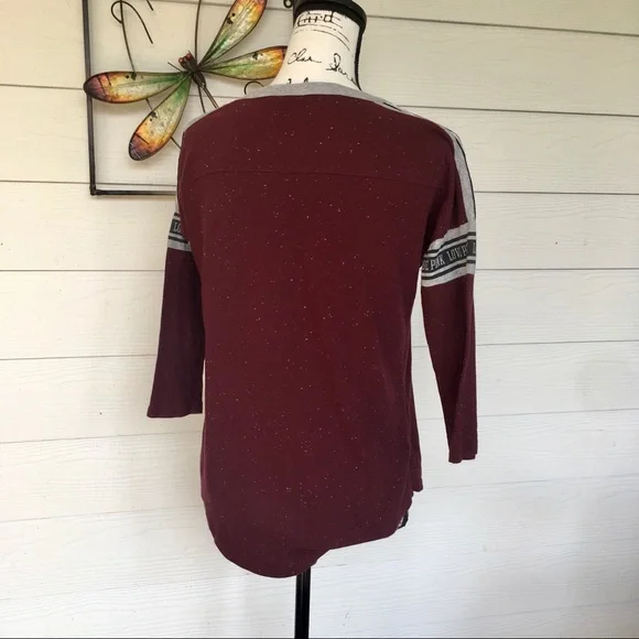 🔴 4 for $25 PINK Victoria’s Secret Raglan Tee - Picture 2 of 5